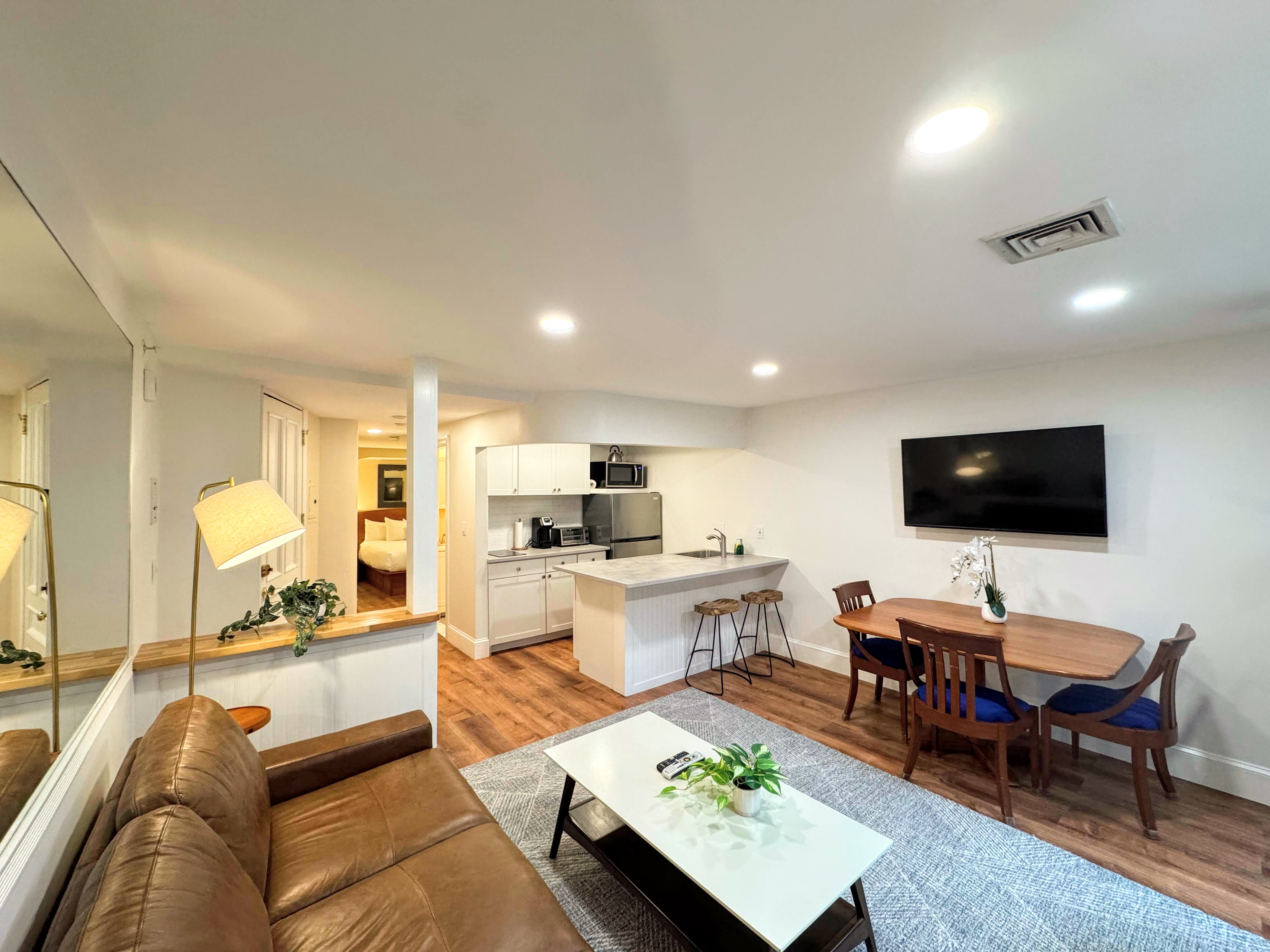ground floor suite